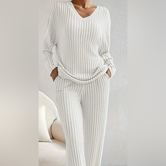 SHEIN Pants - Cozy White Ribbed Lounge Set